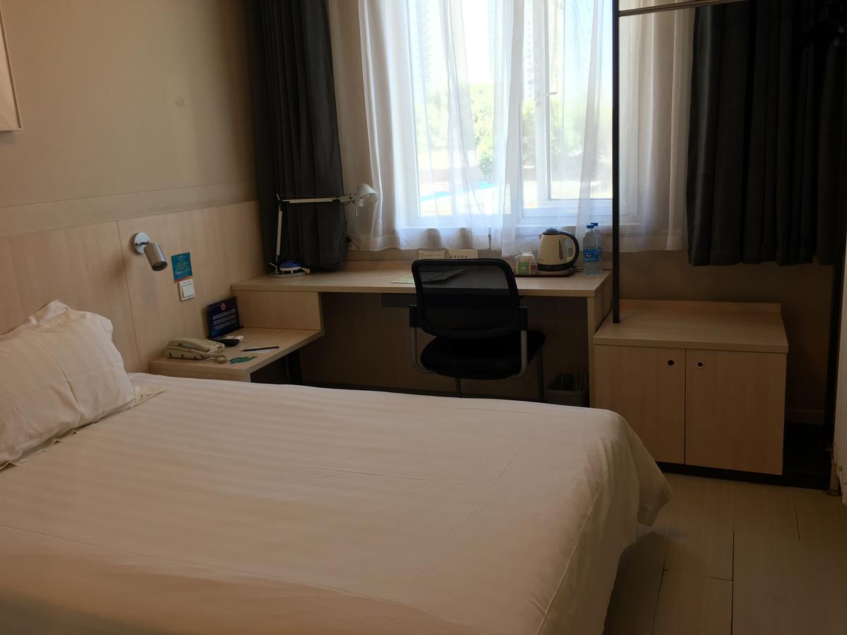 Jinjiang Inn Beijing Gucheng North Road Exterior photo